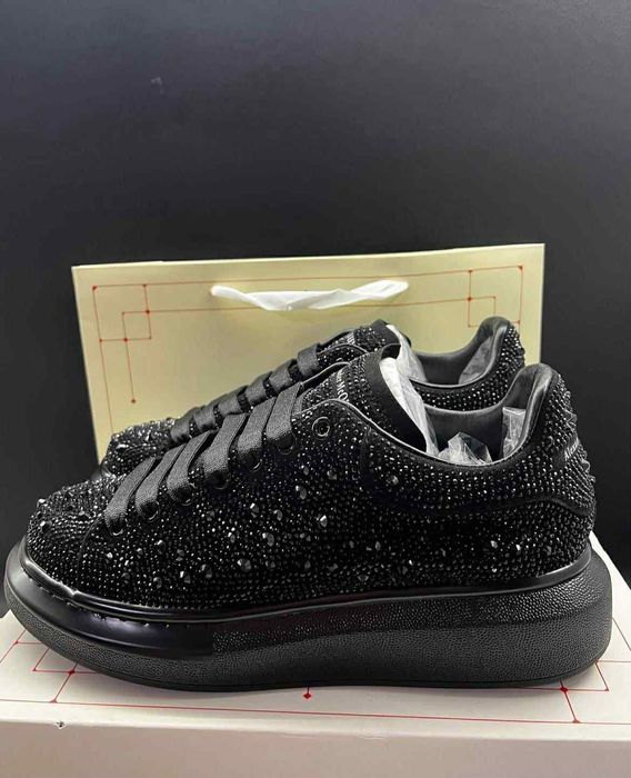 Сникърси Alexander Mcqueen в два цвята.