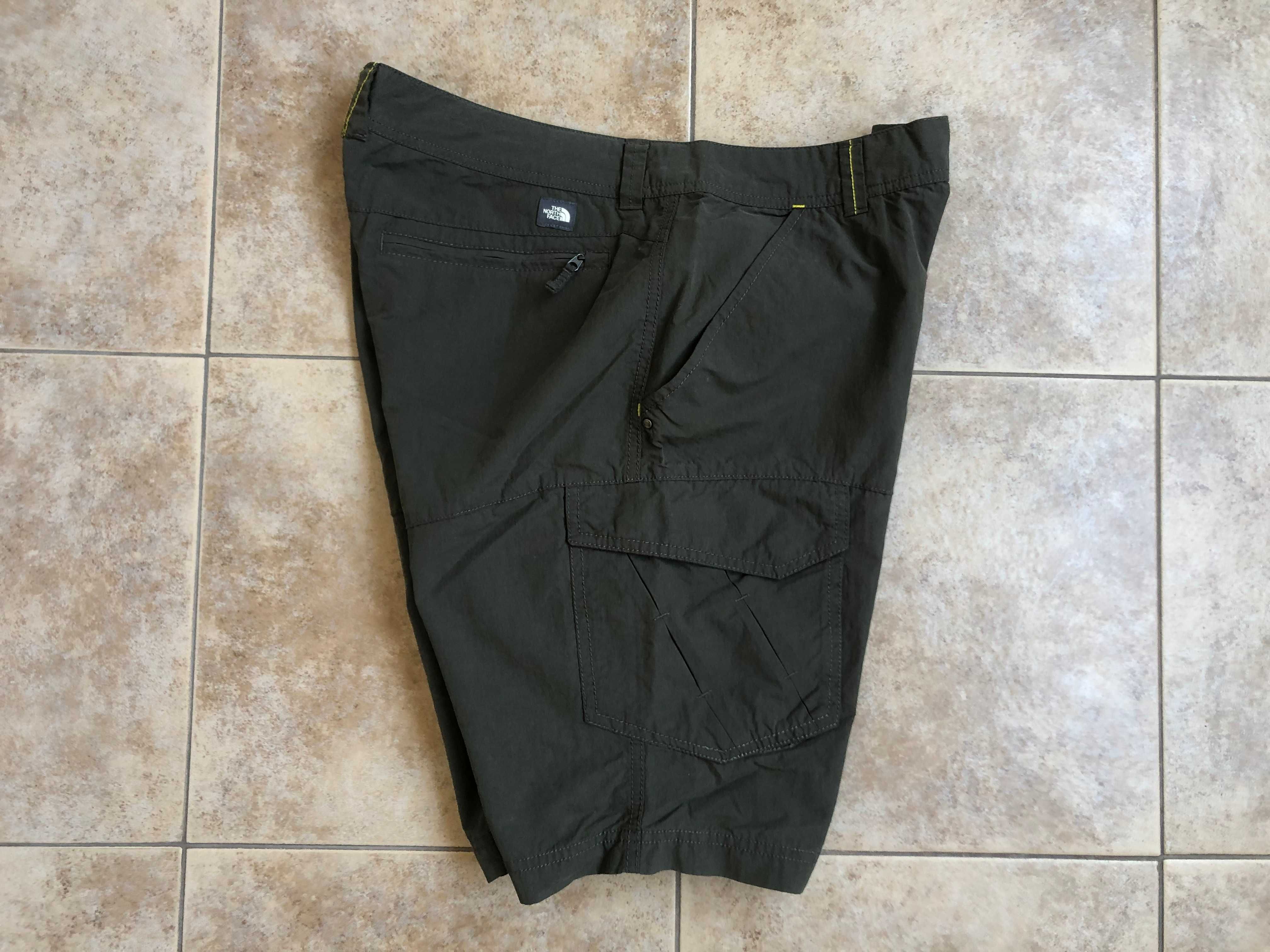 The north face  къси панталони р-р 34