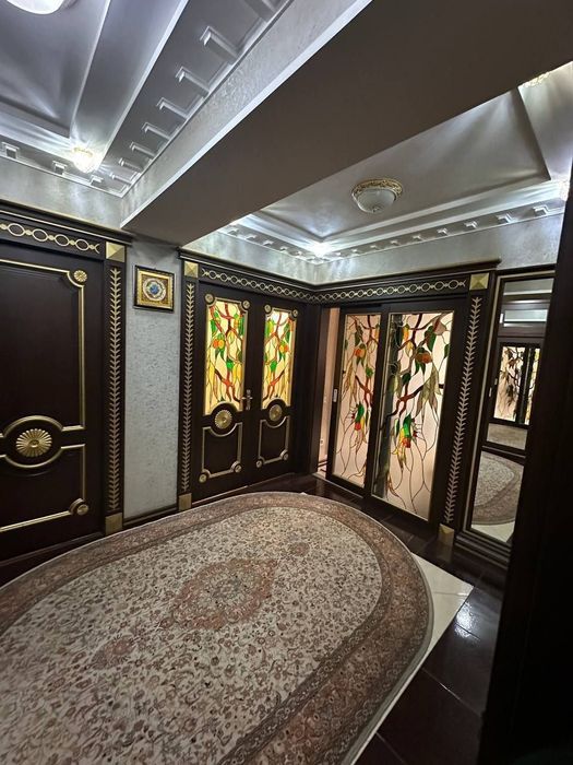 Продаётся 4х комн. банковская квартира на Бузбазар БИЙ Парковочн место