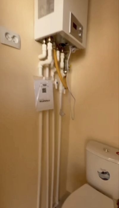 Uchtepa tumani Beshqurgon maxallada xovli sotiladi 2,6 sotix 2 xona+1