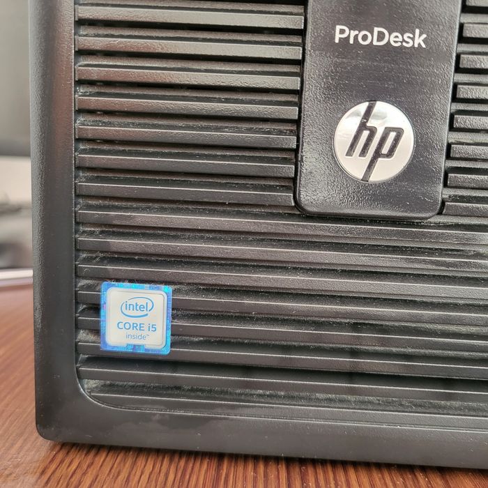 Oferta speciala de Craciun- Vand Calculator HP I5  complet + monitor +