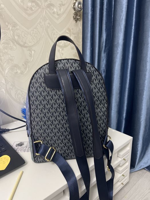 Рюкзак сумка продаётся