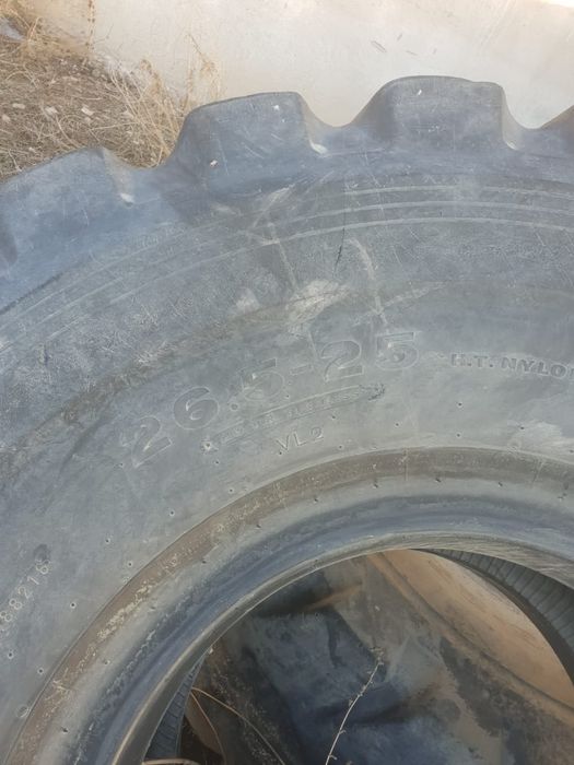 Резины на Погрузчик пятикубовый