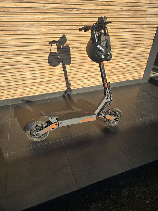 Kukirin g2 STARE IMPECABILA cu geanta si cască