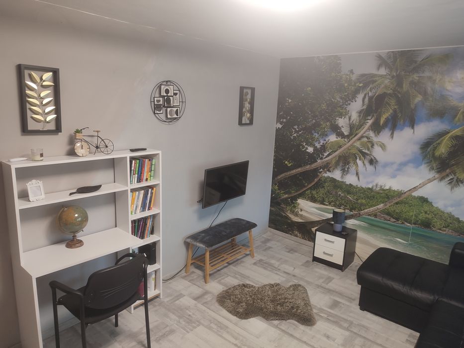 Atenție  !!! Chirie la 350 E fara plata asociatie