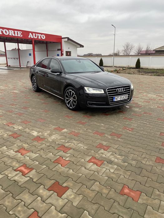Vând Audi A8 euro6 din 2015 sau schimb cu passat euro 6 motor 2000