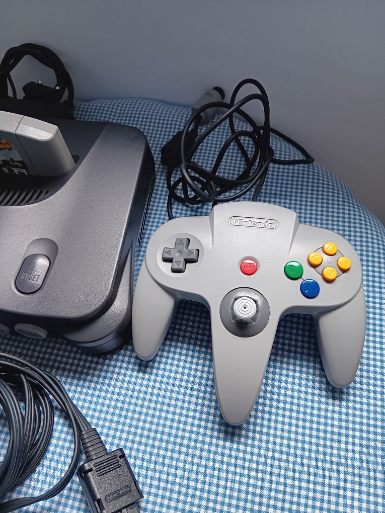 Nintendo 64, joc vintage consola veche (functionala) plus joc