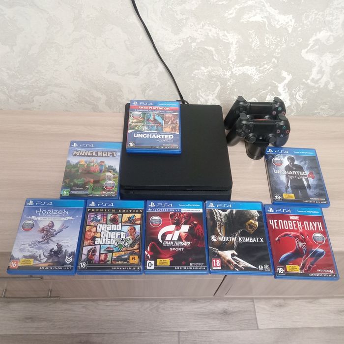 Продам ПС4 в идеальном состоянии