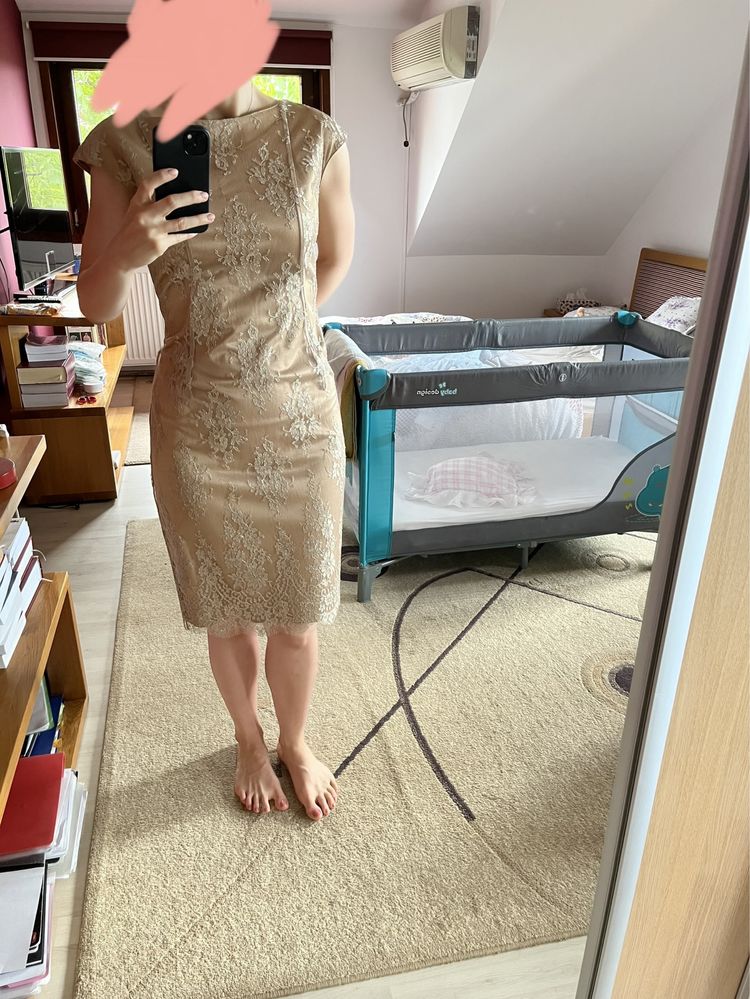 Rochie elegantă cu dantelă culoare șampanie