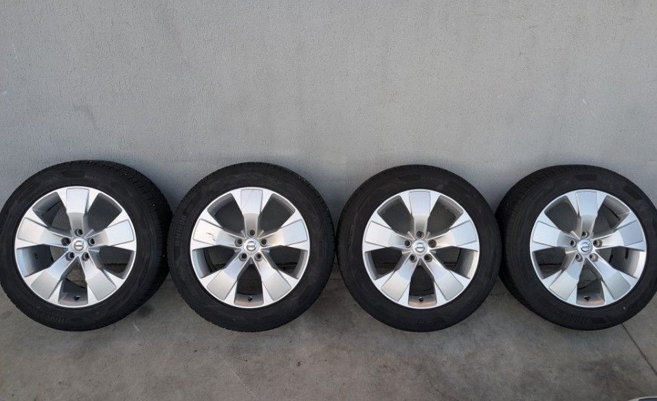 Jante 5 spite 18" Volvo XC40 XC60 S60 V60 CC S90 V90 anvelope 235/55R18 ZEETEX 2022 - 31471553