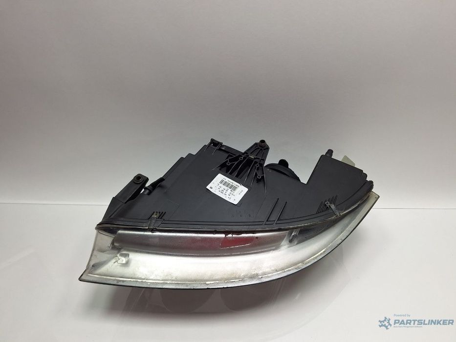 Far halogen dreapta VOLKSWAGEN PASSAT 3B3 2000 - 2005 1.6 1.6 ALZ 3B0941016AN