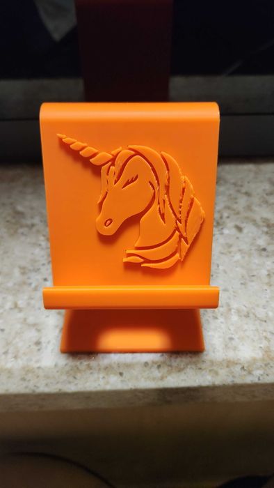 Suport telefon cu unicorn – printat 3D, personalizabil
