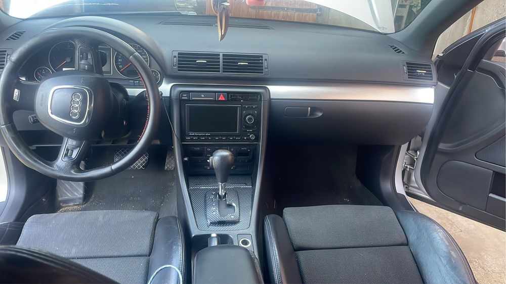 Audi A4b7 2.0 140 cp Sline