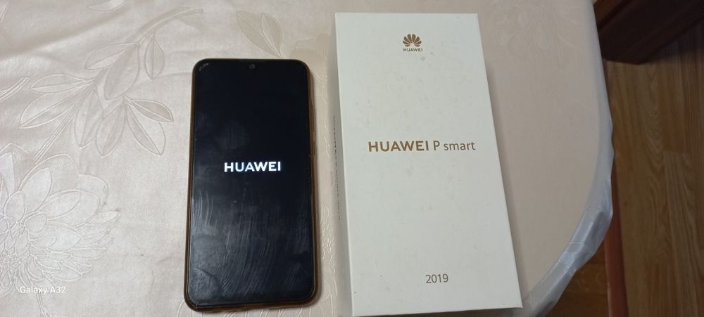 Лот смарт телефони