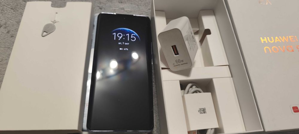 Huawei nova 9  в много добро състояние