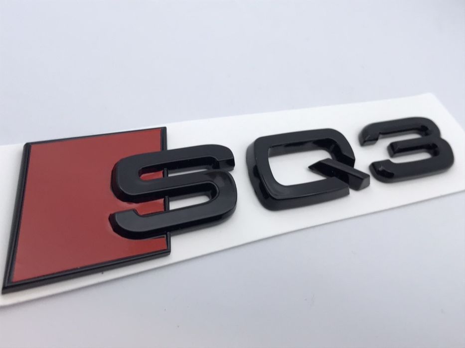 Emblema AUDI SQ3 negru