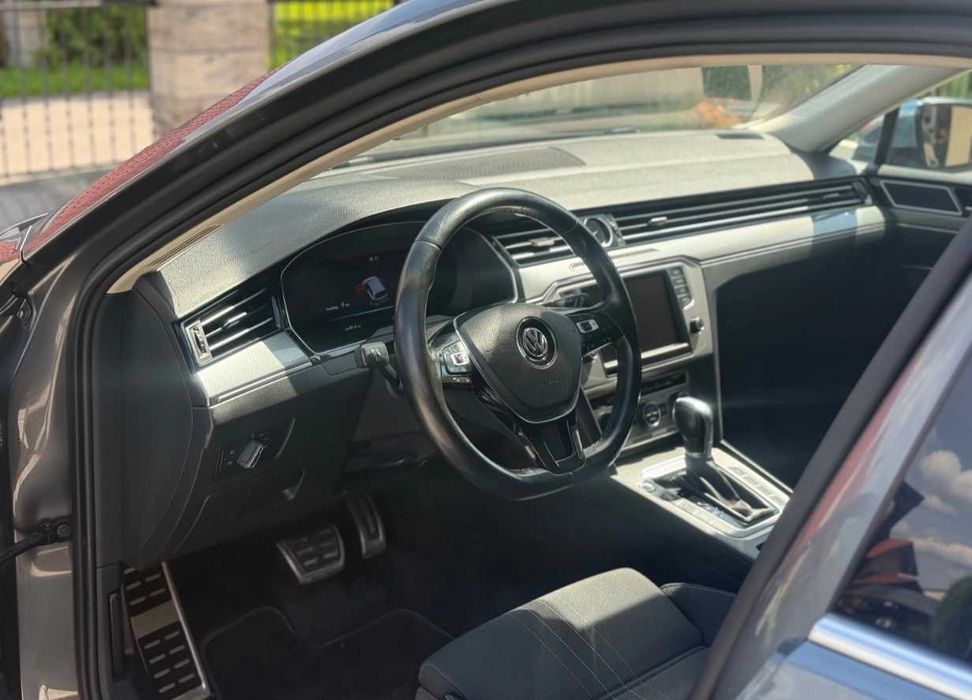 Vând Volkswagen Passat B8 Alltrack