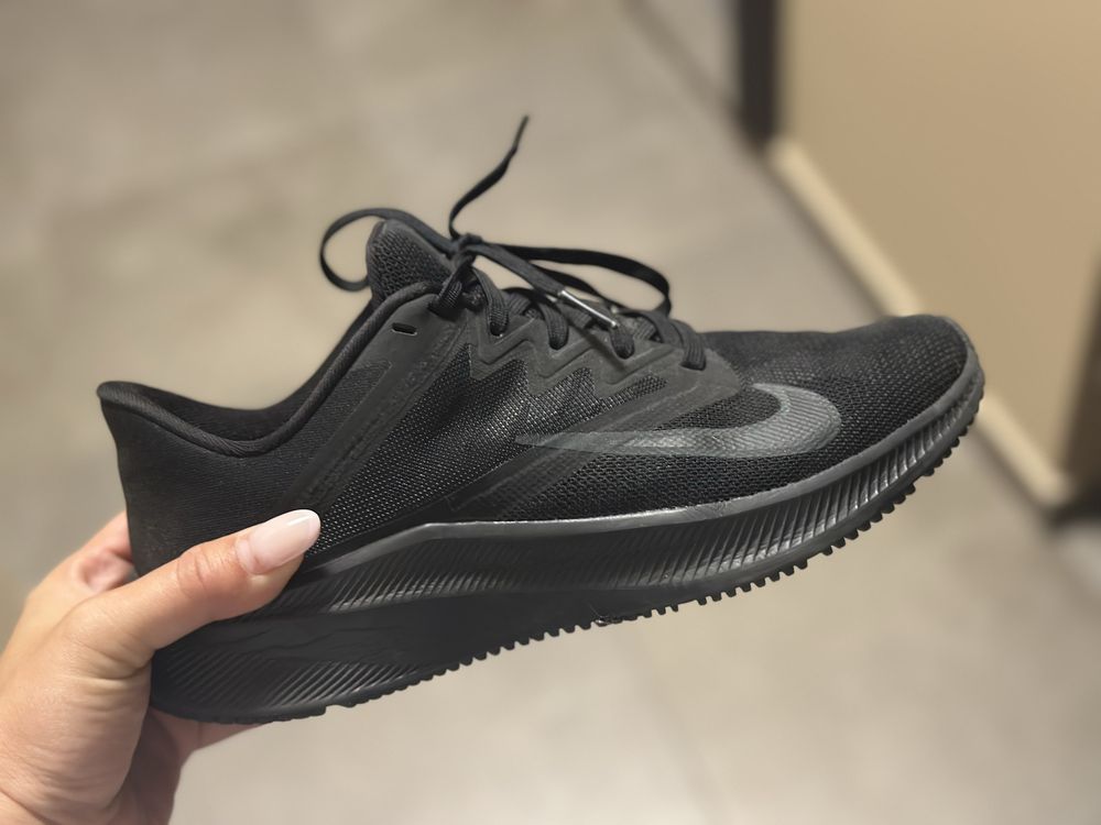 Nike Quest 3 37.5