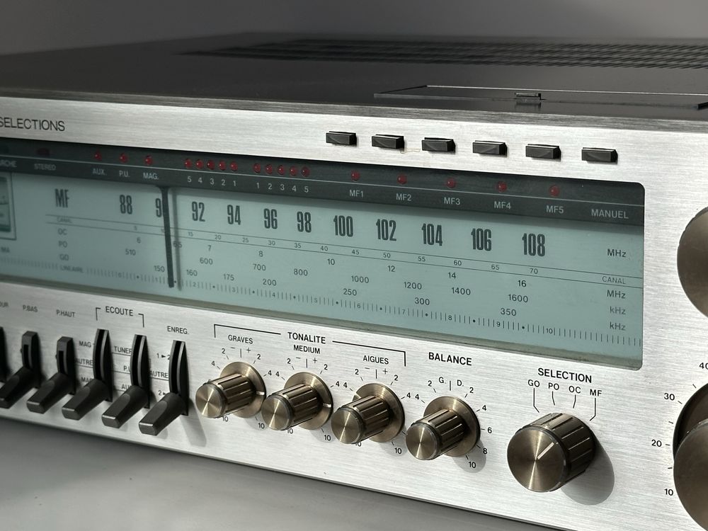 Amplificator Tuner ITT HiFi 8033 Model Vintage Sunet Desebit