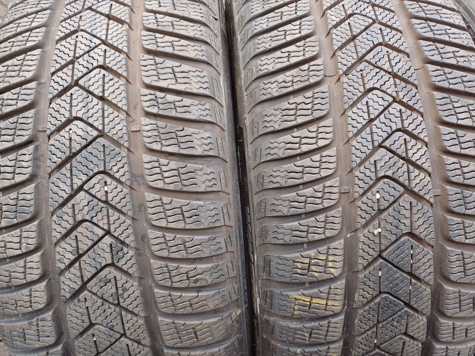 Гуми 245/40/19със275/35/19 Пирели