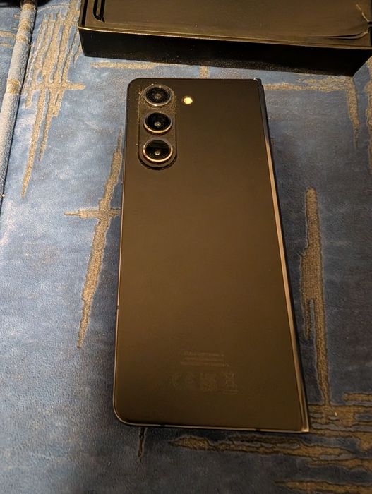 Samsung Z Fold 5