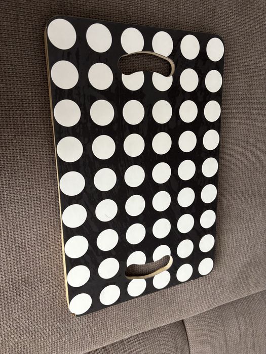 Masa laptop cu buline