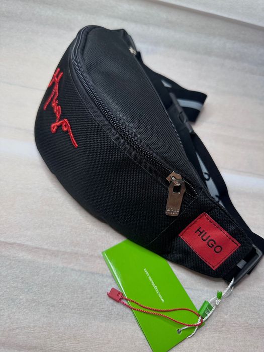 Чанти през кръста и гърдите Hugo