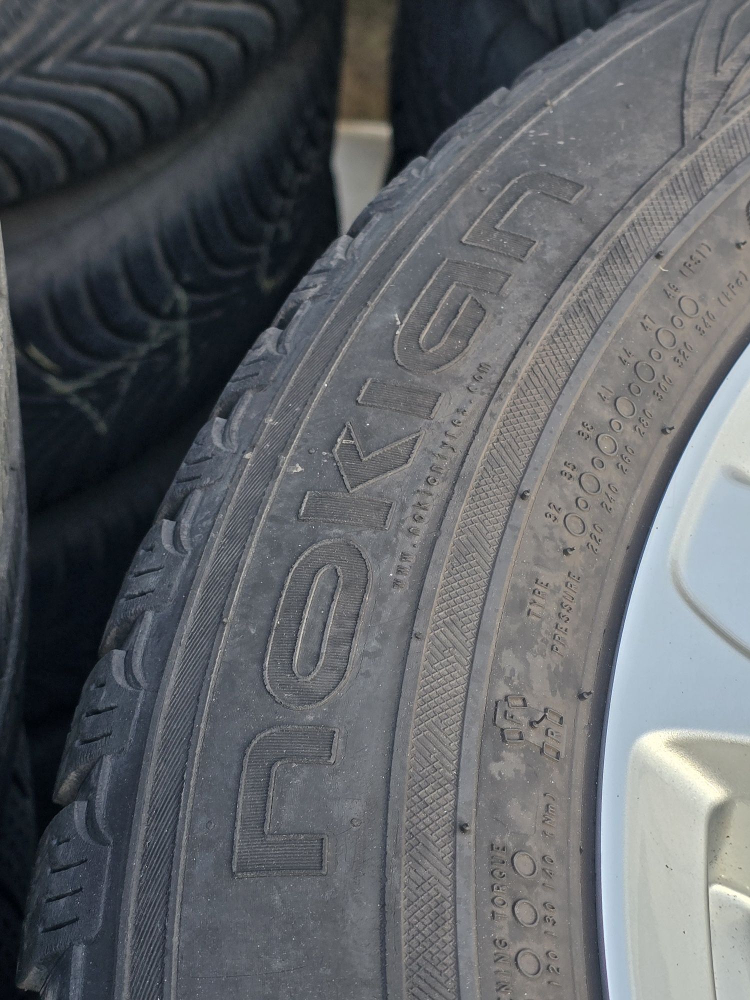 4 Броя 235/55/19 Nokian 2x6mm 2x5,6mm