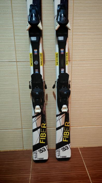 Schiuri ATOMIC Performer Fiber 153cm +