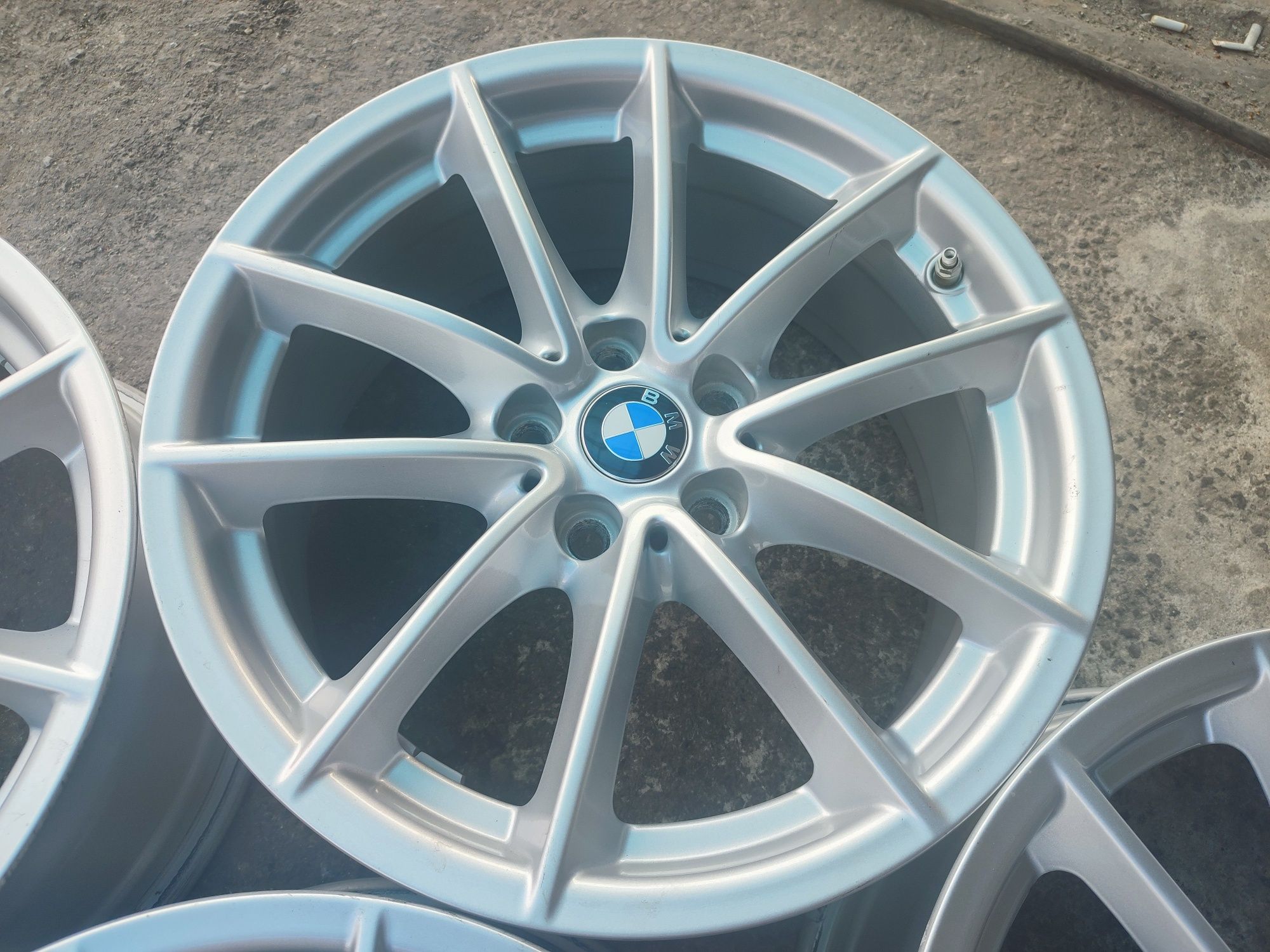 17" оригинални ал. джанти с датчици за Bmw G30,G11,G20...