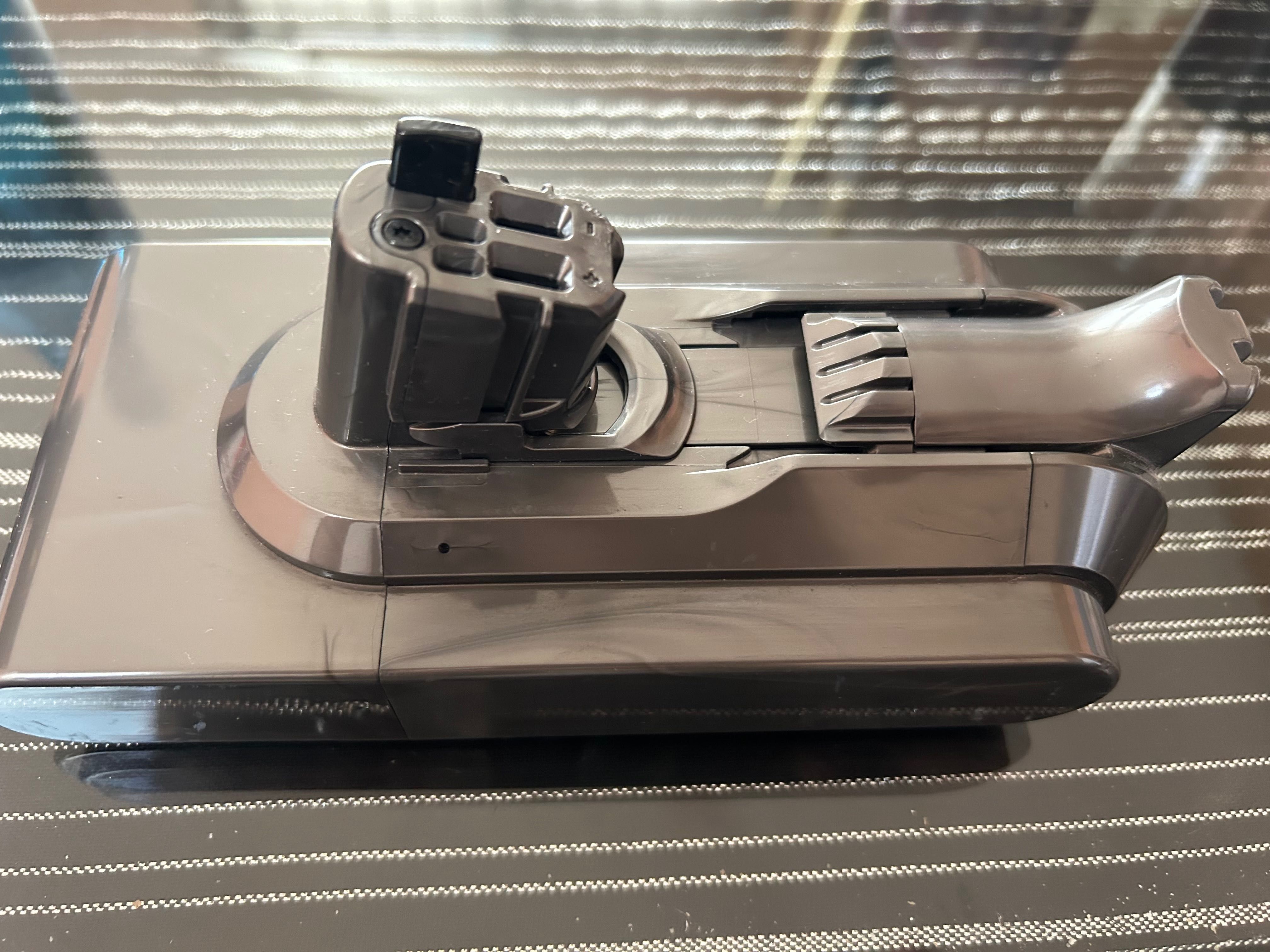 Оригинална батерия за Dyson V11