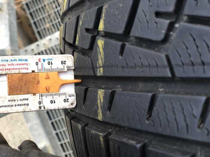 Set 2 anvelope 225/60 R18 sh iarna Yokahoma 6.5mm cu garantie