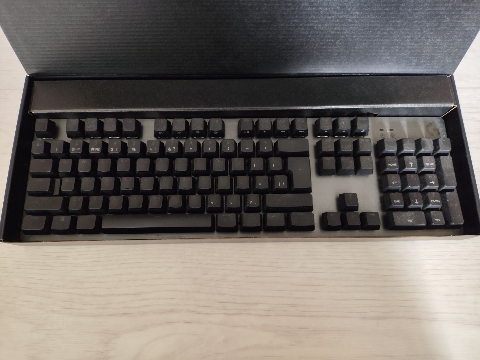 Клавиатура игровая Logitech G512 Carbon Brown switch