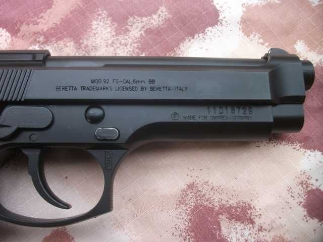 Pistol Airsoft Beretta FULL METAL HopUp Modificat 4,7jouli