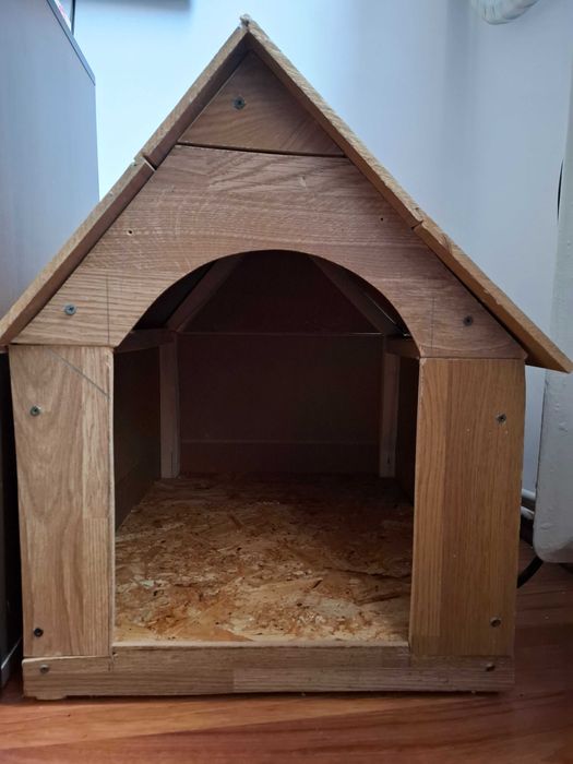 Vand casuta catel din lemn Noua!