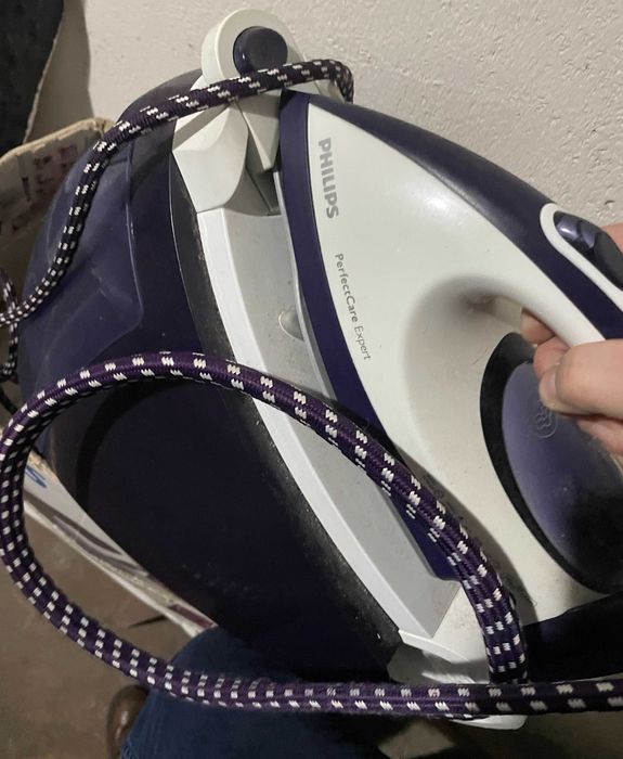 Philips statie calcat PerfectCare Pure 5.2 bar 250g 1.5l cu defectiune