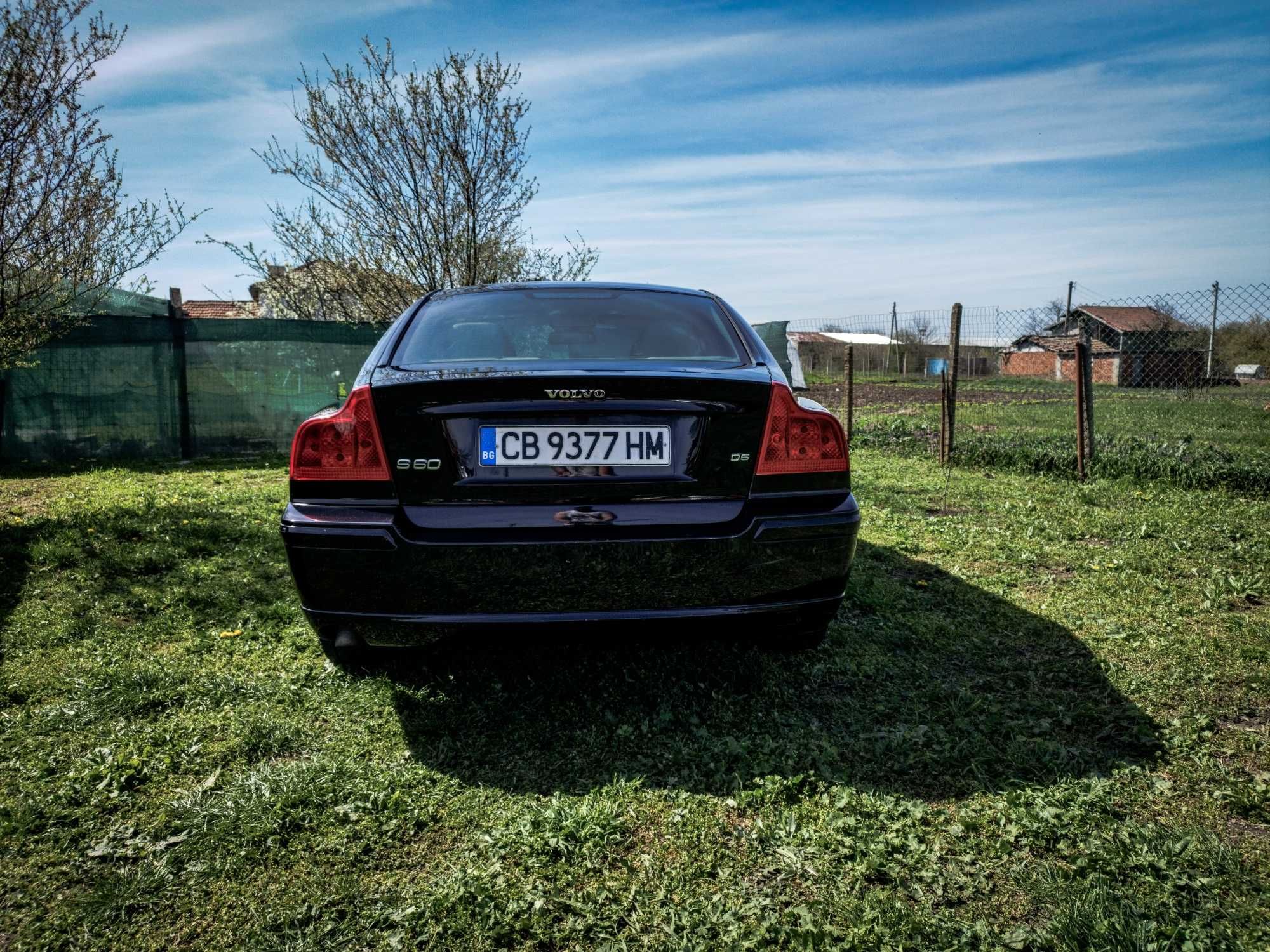 Volvo S60 D5 - Black