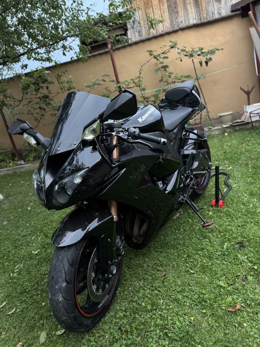 Kawasaki ZX10-R ninja 2009 200cp (honda cbr yamaha r1 suzuki gsxr)