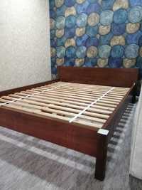 Продам крепкую кровать двуспальную Б/У, без матраса, цена 50000 тенге