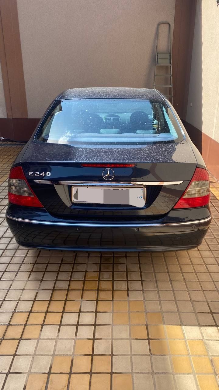 Mercedes Bens e240 кузов 2003г супер идеал