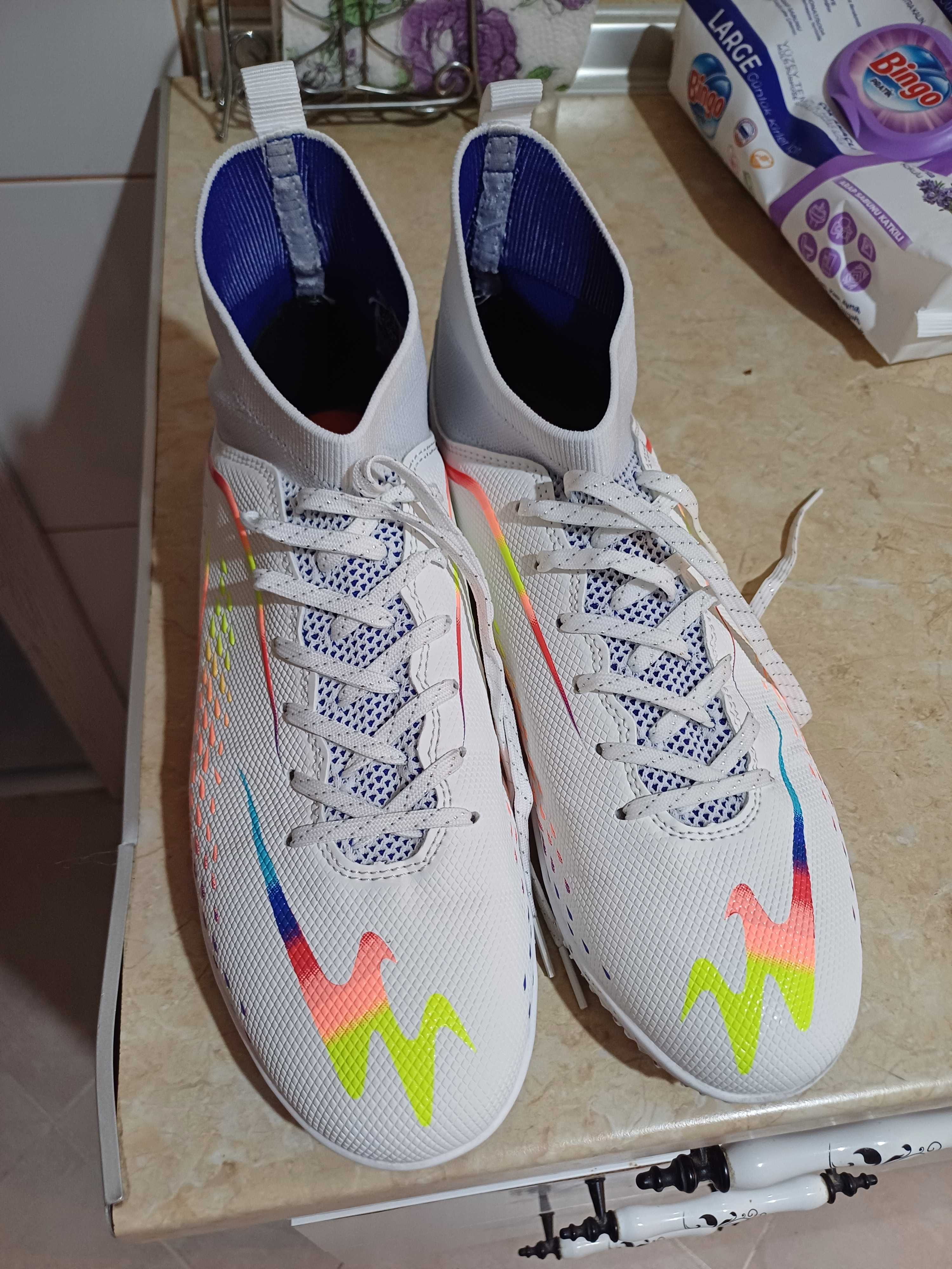 Футболни обувки 40.5