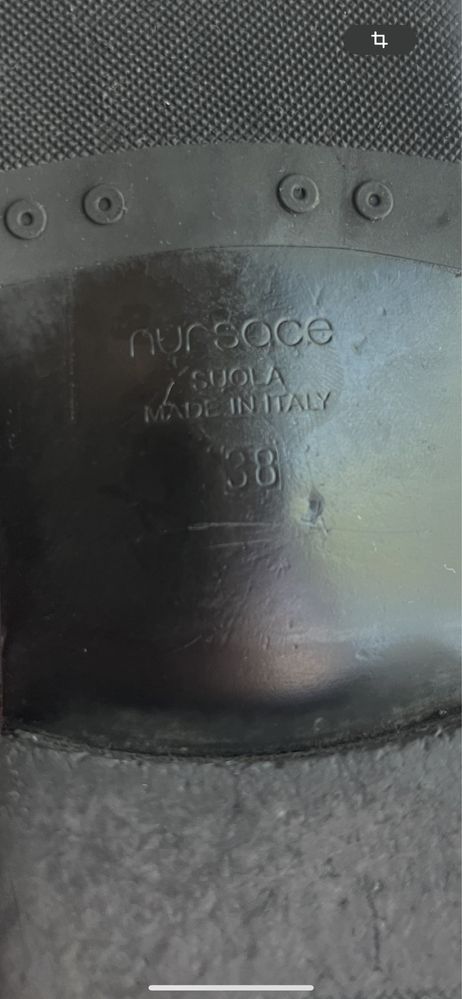Продам итальянские дамские сапожки, без замков.