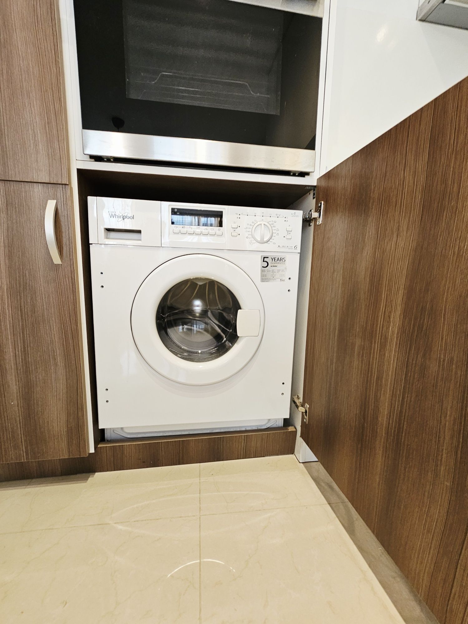 Пералня за вграждане Whirlpool AWO/C 0614 – Отлично състояние!

Про