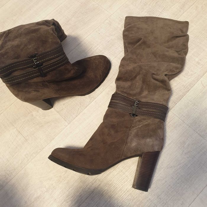 Продам новые  сапоги зимние