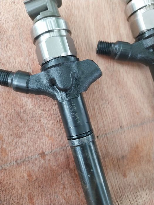 Оригинални Инжектори Denso 23670-0R020 Toyota /Тойота 2.2 D4D 136k.с