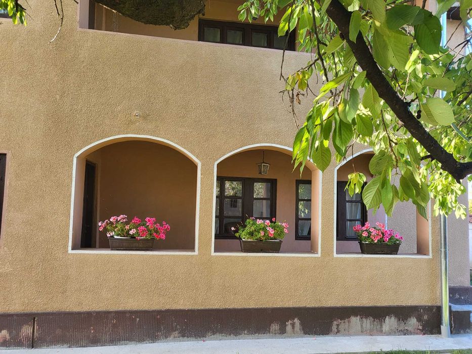 Casa cu teren in Cateasca