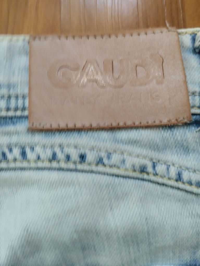 Дамски дънкови къси панталони Only и Gaudi