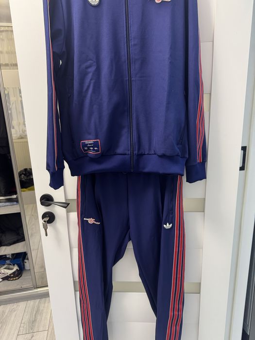 Trening adidas marimea S M si L