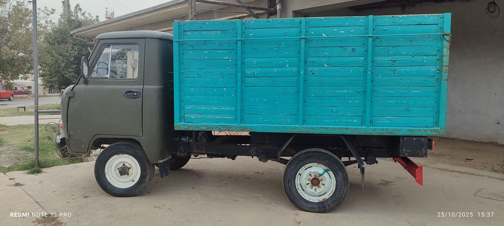 Uaz bartavoy sotiladi