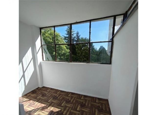 Persoană fizică – vând garsonieră în Mănăștur, pe strada Parâng